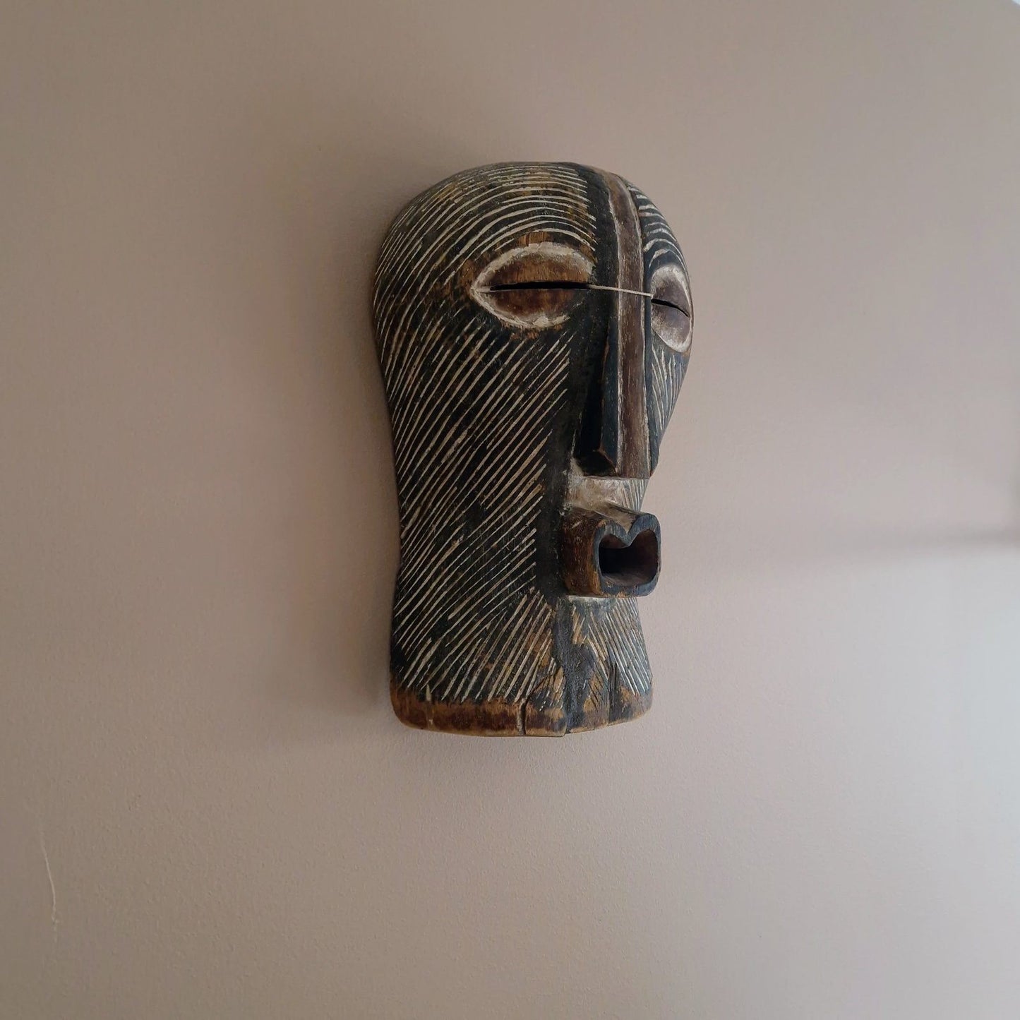 Dance mask, Kifwebe, Songye, Congo.