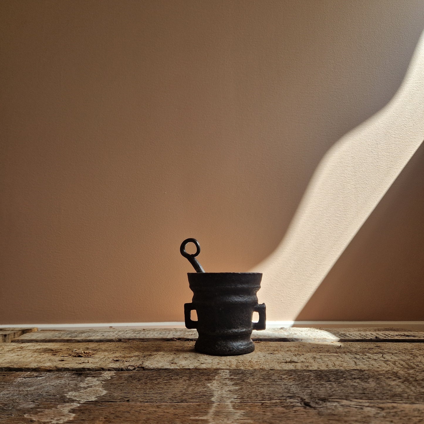 Pestle and mortar, cast iron, 18th century